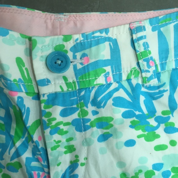 EUC Lilly Pulitzer Callahan Shorts size 2 - Picture 3 of 6